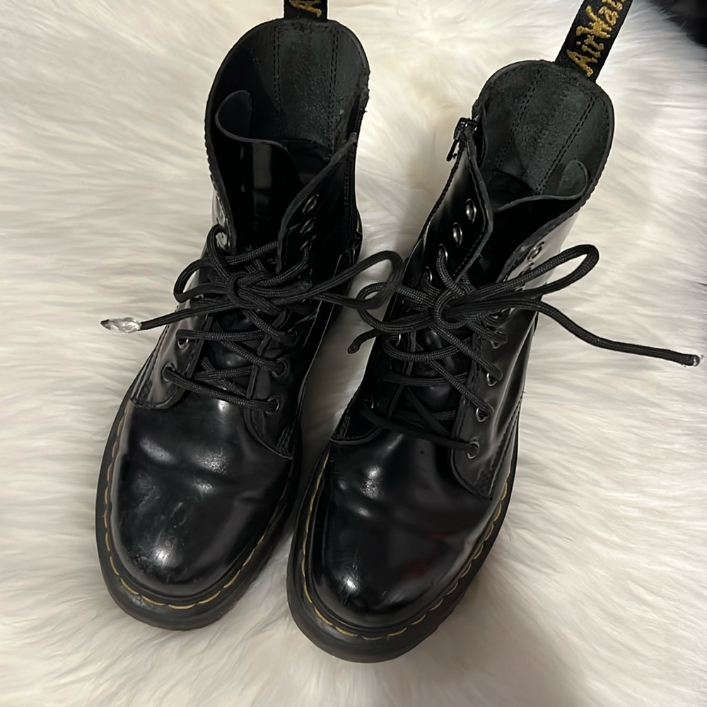Dr. Martens black Jadon’s!